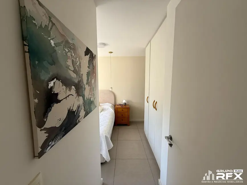 Foto 9 de Apartamento com 2 quartos à venda, 55m2 em Sao Goncalo - RJ