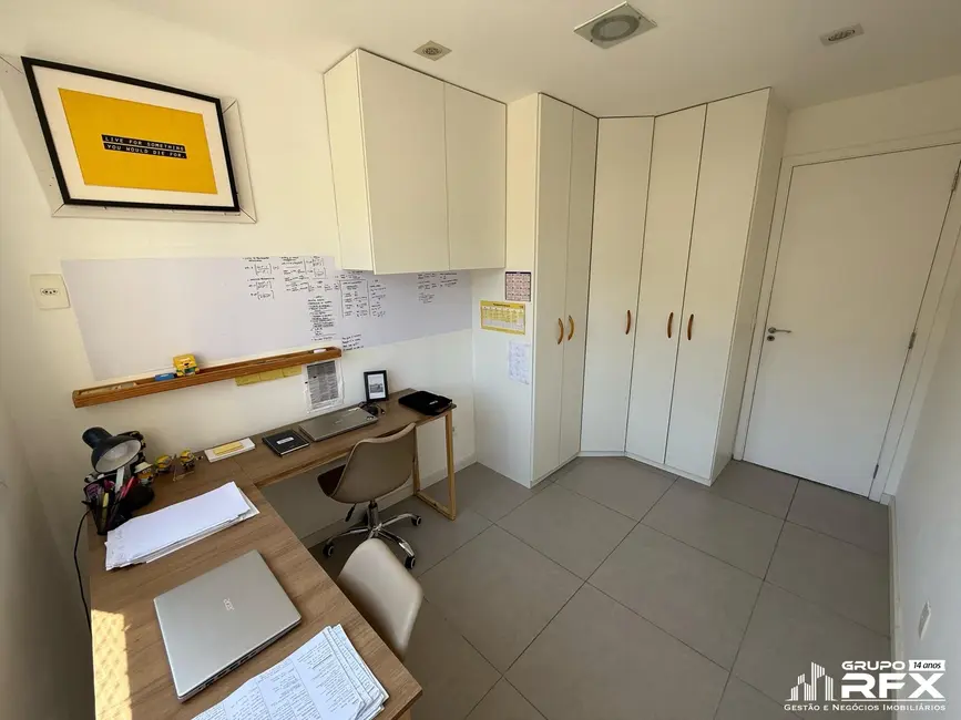 Foto 2 de Apartamento com 2 quartos à venda, 55m2 em Sao Goncalo - RJ