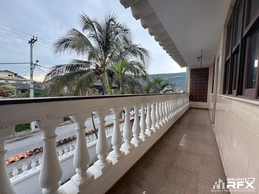 Foto 4 de Casa com 4 quartos para alugar, 300m2 em Piratininga, Niteroi - RJ