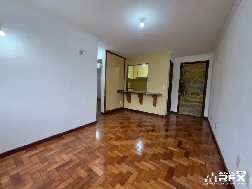 Foto 2 de Apartamento com 2 quartos para alugar, 45m2 em Fátima, Niteroi - RJ