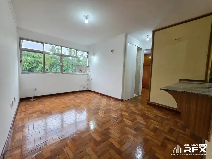 Foto 1 de Apartamento com 2 quartos para alugar, 45m2 em Fátima, Niteroi - RJ