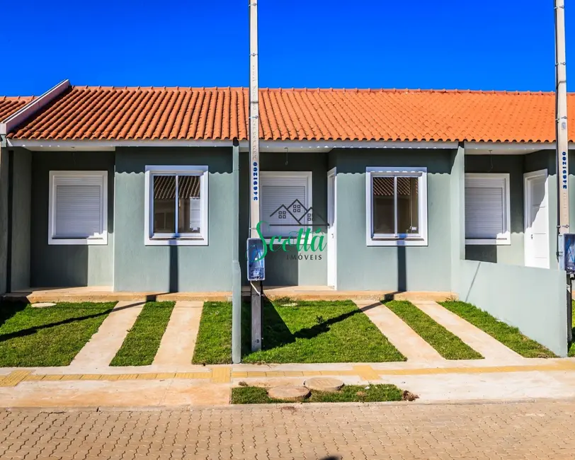 Foto 2 de Casa com 2 quartos à venda, 44m2 em Parque Granja Esperança, Cachoeirinha - RS