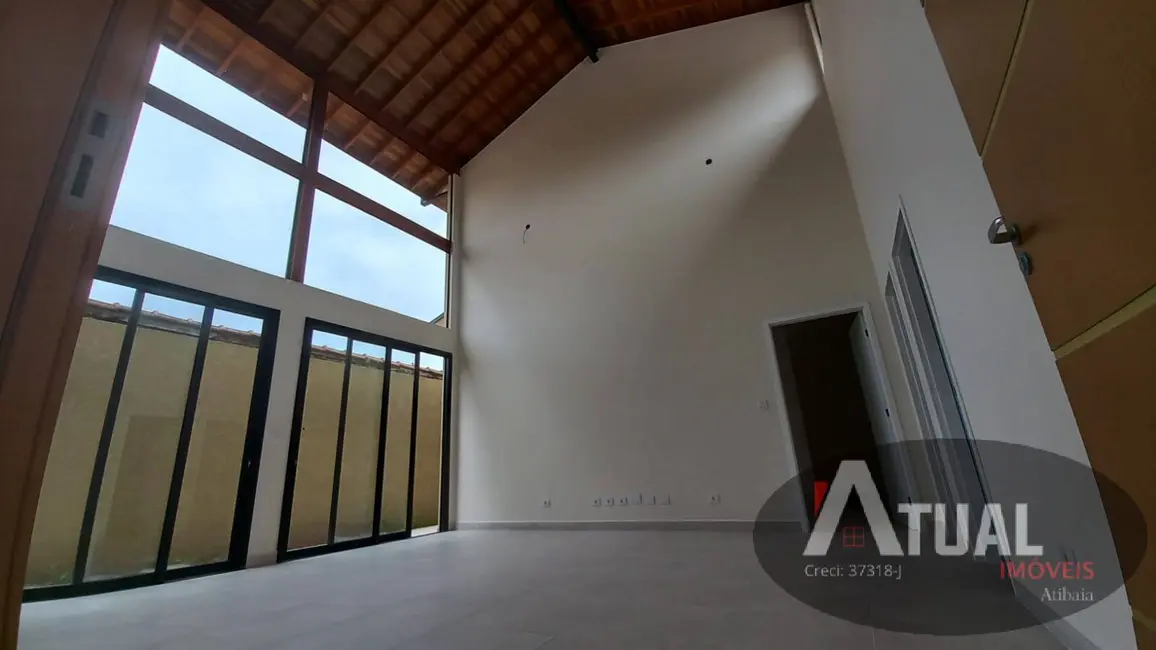 Casa com 2 quartos para alugar, 250m2 em Jardim dos Pinheiros, Atibaia - SP - imagem 3 Foto 3 de Casa com 2 quartos para alugar, 250m2 em Jardim dos Pinheiros, Atibaia - SP