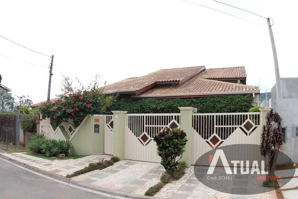 Foto 2 de Casa com 3 quartos à venda e para alugar, 401m2 em Vila Petrópolis, Atibaia - SP
