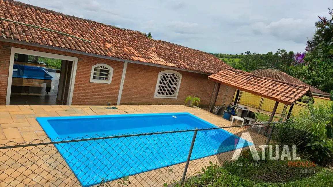 Foto 2 de Chácara com 5 quartos à venda, 200m2 em Chácaras Fernão Dias, Atibaia - SP