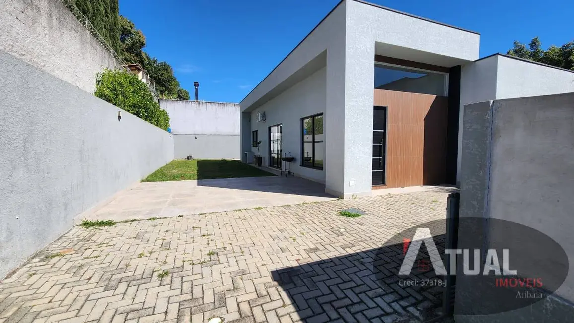 Foto 2 de Casa com 3 quartos para alugar, 120m2 em Jardim Estância Brasil, Atibaia - SP