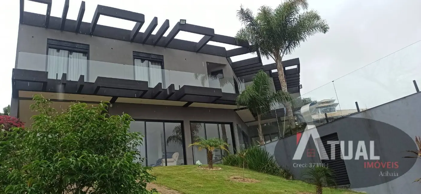 Casa com 4 quartos à venda, 300m2 em Centro, Igarata - SP - imagem 3 Foto 3 de Casa com 4 quartos à venda, 300m2 em Centro, Igarata - SP