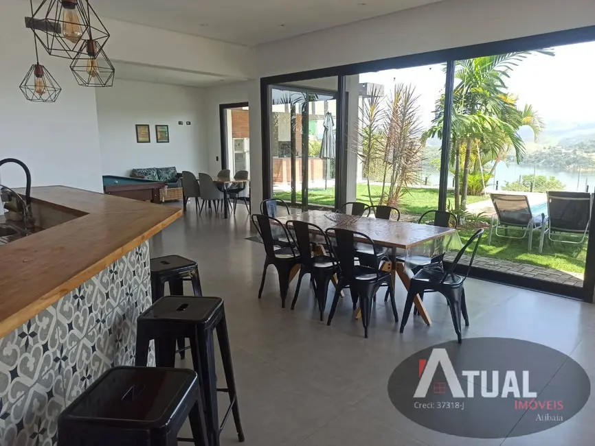 Foto 15 de Casa com 4 quartos à venda, 300m2 em Centro, Igarata - SP