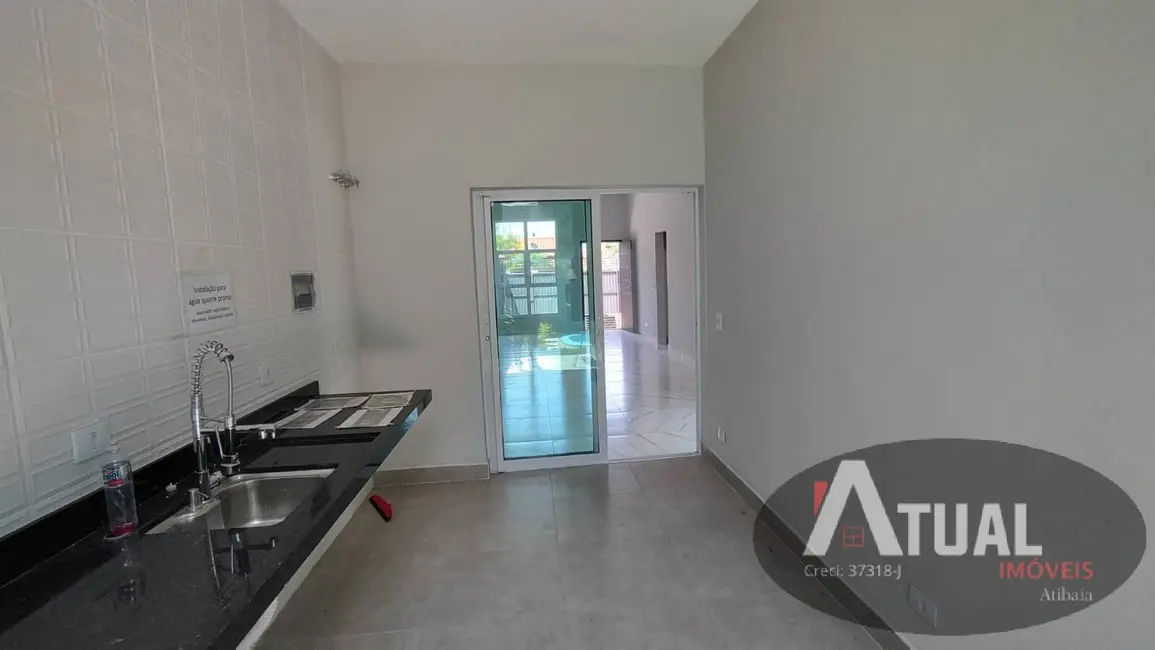 Foto 2 de Casa com 3 quartos à venda, 120m2 em Nova Cerejeira, Atibaia - SP