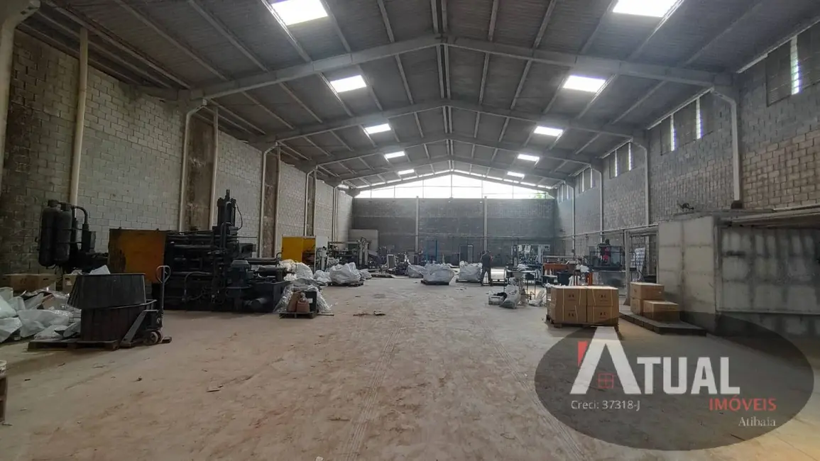 Foto 3 de Armazém / Galpão à venda, 2000m2 em Mairipora - SP