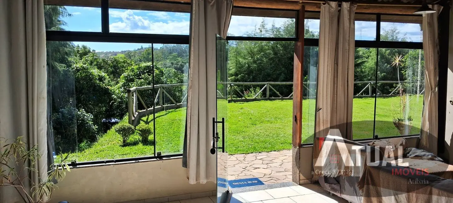 Chácara com 4 quartos à venda, 140m2 em Jarinu - SP - imagem 3 Foto 3 de Chácara com 4 quartos à venda, 140m2 em Jarinu - SP