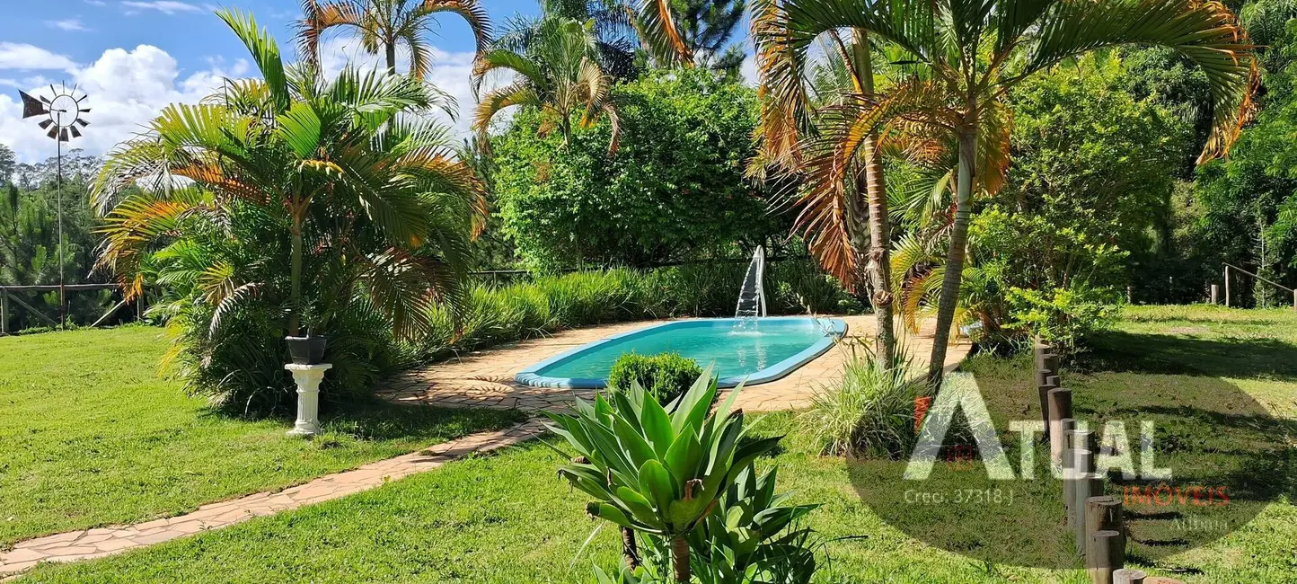 Chácara com 4 quartos à venda, 140m2 em Jarinu - SP - imagem 1 Foto 1 de Chácara com 4 quartos à venda, 140m2 em Jarinu - SP