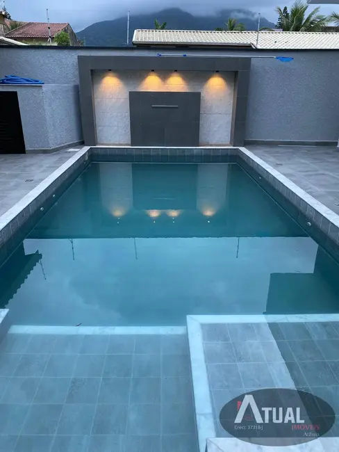 Casa com 4 quartos à venda, 225m2 em Peruibe - SP - imagem 8 Foto 8 de Casa com 4 quartos à venda, 225m2 em Peruibe - SP