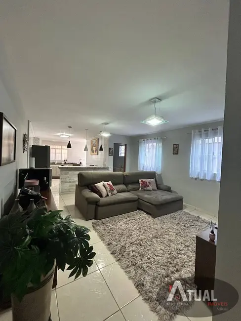 Casa com 2 quartos para alugar, 150m2 em Jardim Maristela, Atibaia - SP - imagem 3 Foto 3 de Casa com 2 quartos para alugar, 150m2 em Jardim Maristela, Atibaia - SP