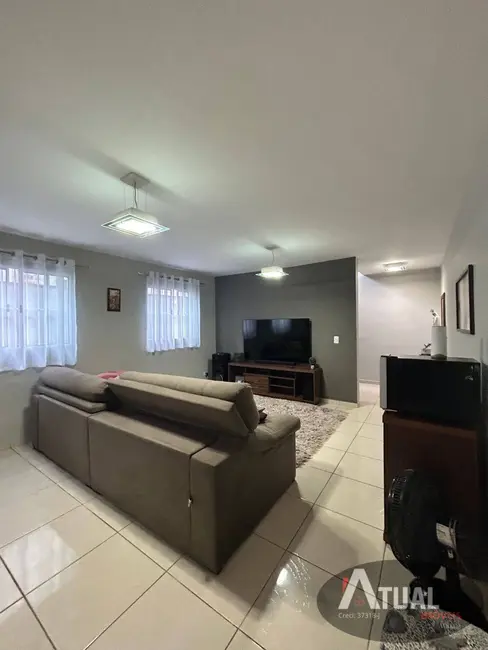 Casa com 2 quartos para alugar, 150m2 em Jardim Maristela, Atibaia - SP - imagem 2 Foto 2 de Casa com 2 quartos para alugar, 150m2 em Jardim Maristela, Atibaia - SP