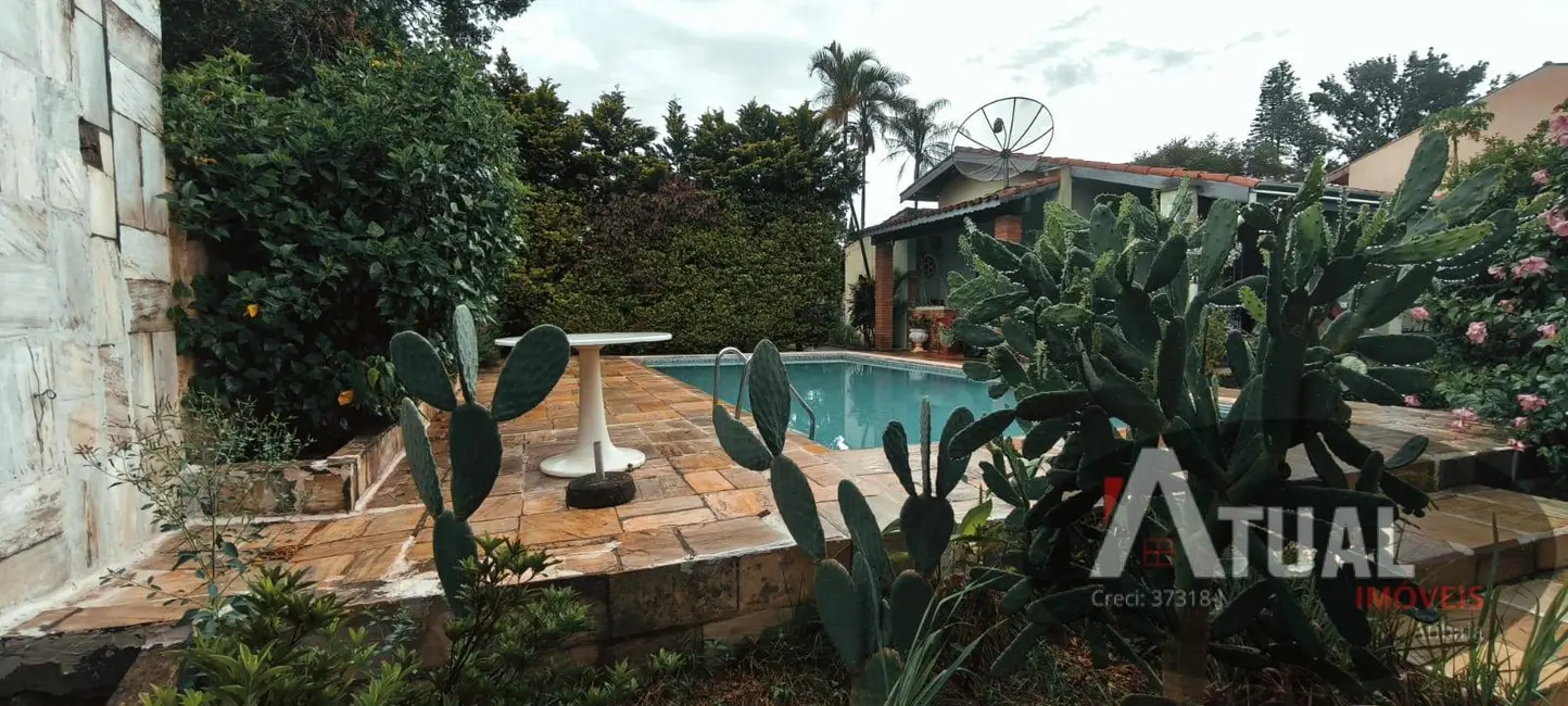 Casa com 3 quartos para alugar, 750m2 em Recreio Maristela, Atibaia - SP - imagem 3 Foto 3 de Casa com 3 quartos para alugar, 750m2 em Recreio Maristela, Atibaia - SP