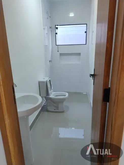Foto 3 de Casa com 2 quartos à venda, 210m2 em Piracaia - SP
