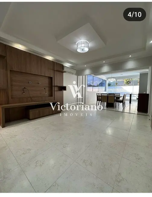 Foto 9 de Casa de Condomínio com 4 quartos à venda, 310m2 em Jardim Crystal Park, Jacarei - SP