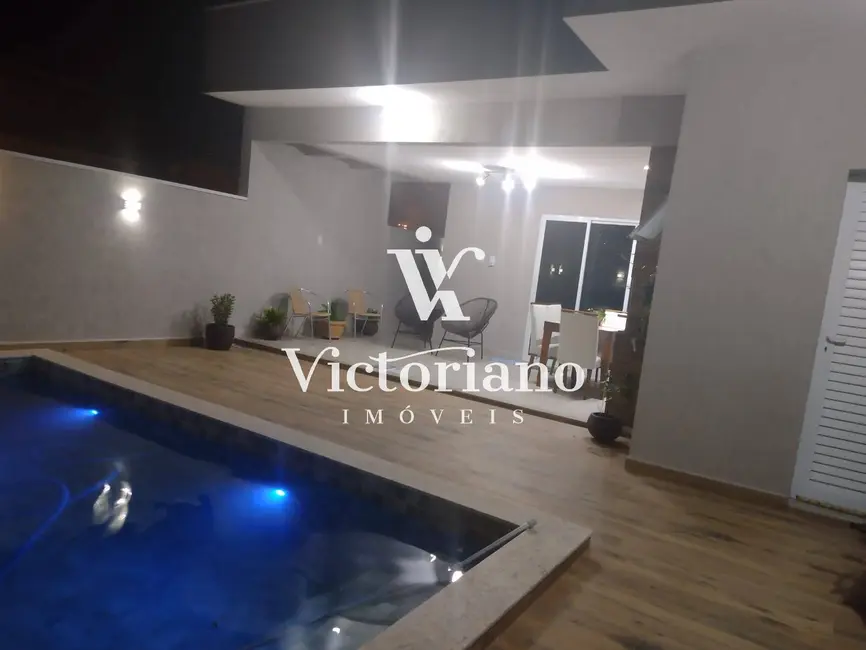 Foto 5 de Casa de Condomínio com 3 quartos à venda, 300m2 em Cacapava - SP