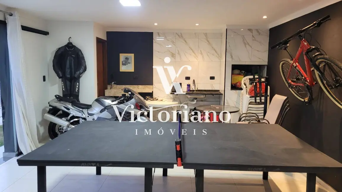 Casa de Condomínio com 3 quartos à venda, 350m2 em Jardim Jacinto, Jacarei - SP - imagem 4 Foto 4 de Casa de Condomínio com 3 quartos à venda, 350m2 em Jardim Jacinto, Jacarei - SP