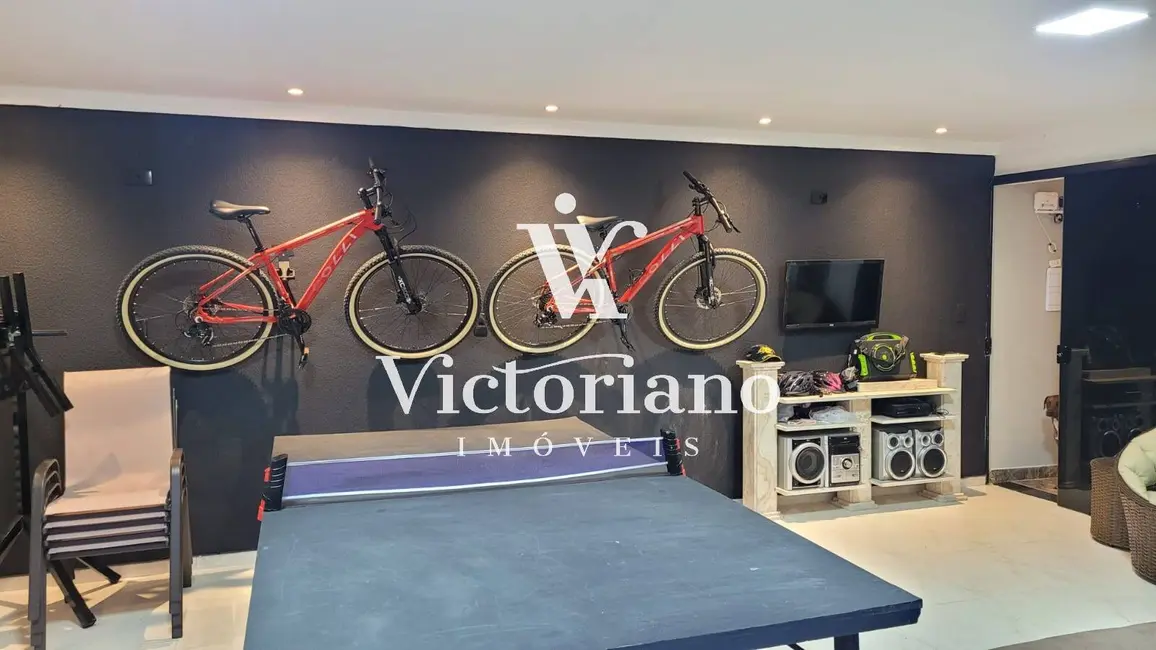 Casa de Condomínio com 3 quartos à venda, 350m2 em Jardim Jacinto, Jacarei - SP - imagem 5 Foto 5 de Casa de Condomínio com 3 quartos à venda, 350m2 em Jardim Jacinto, Jacarei - SP