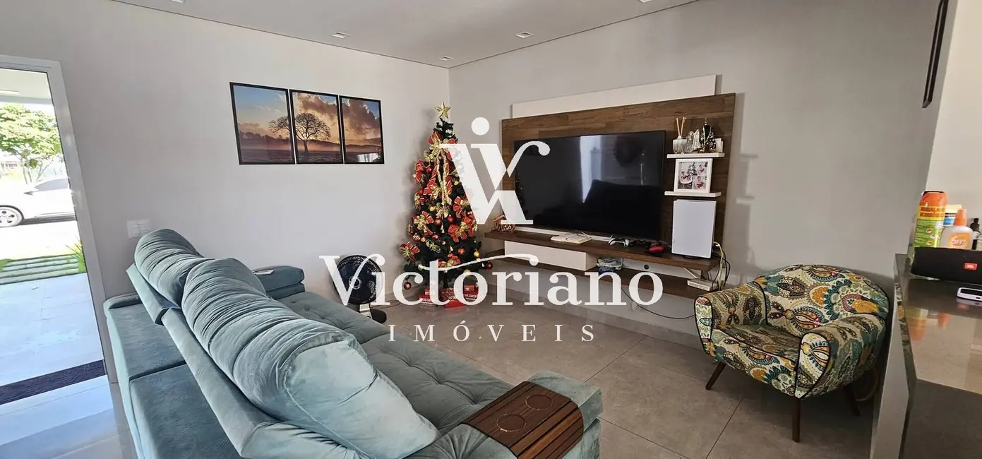 Foto 5 de Casa de Condomínio com 4 quartos à venda, 212m2 em Jardim Jacinto, Jacarei - SP