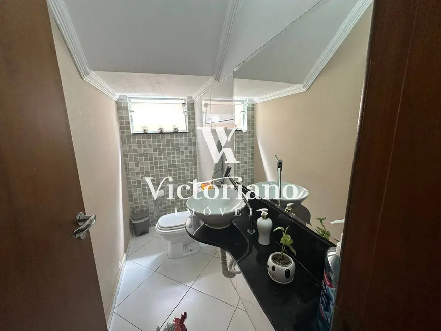 Foto 6 de Casa com 4 quartos à venda, 300m2 em Jardim Califórnia, Jacarei - SP