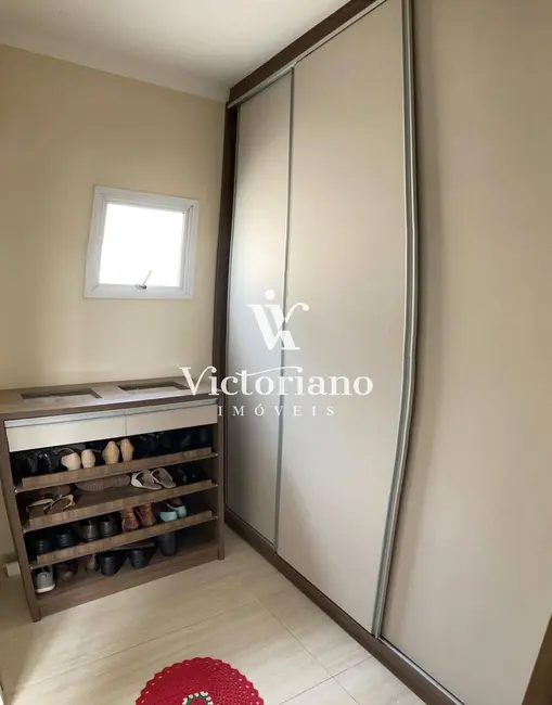 Foto 7 de Casa de Condomínio com 4 quartos à venda, 200m2 em Parque Califórnia, Jacarei - SP