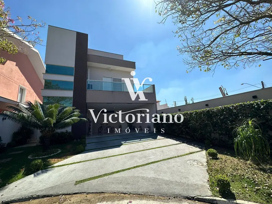 Foto 2 de Casa de Condomínio com 3 quartos à venda, 250m2 em Parque Califórnia, Jacarei - SP
