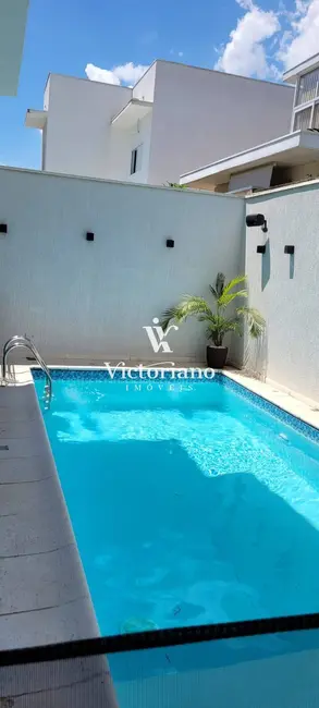 Foto 8 de Casa de Condomínio com 3 quartos à venda, 250m2 em Parque Califórnia, Jacarei - SP