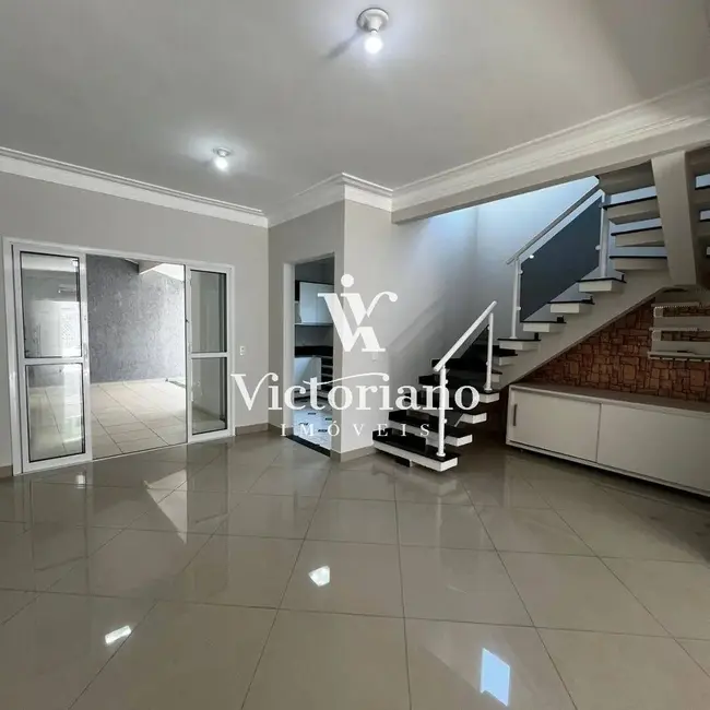 Foto 1 de Casa com 31 quartos à venda, 140m2 em Loteamento Villa Branca, Jacarei - SP