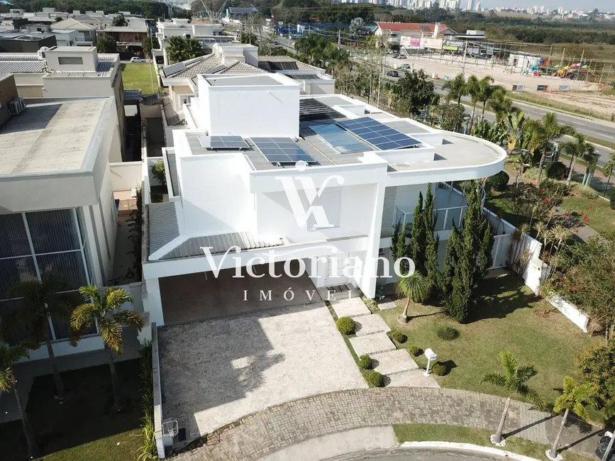 Casa de Condomínio com 4 quartos à venda, 450m2 em Sao Jose Dos Campos - SP - imagem 4 Foto 4 de Casa de Condomínio com 4 quartos à venda, 450m2 em Sao Jose Dos Campos - SP