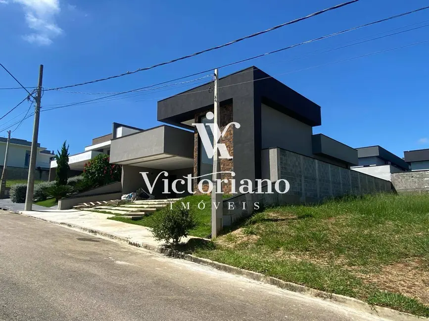 Foto 2 de Casa de Condomínio com 3 quartos à venda, 250m2 em Cacapava - SP
