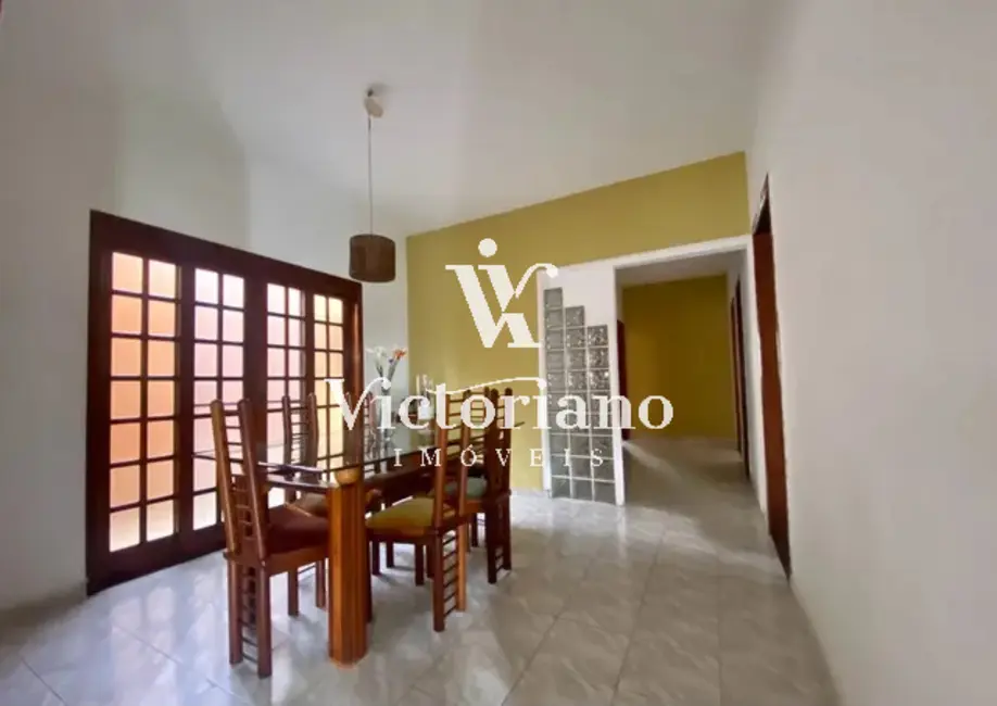 Foto 6 de Casa com 3 quartos à venda, 265m2 em Jardim das Indústrias, Jacarei - SP