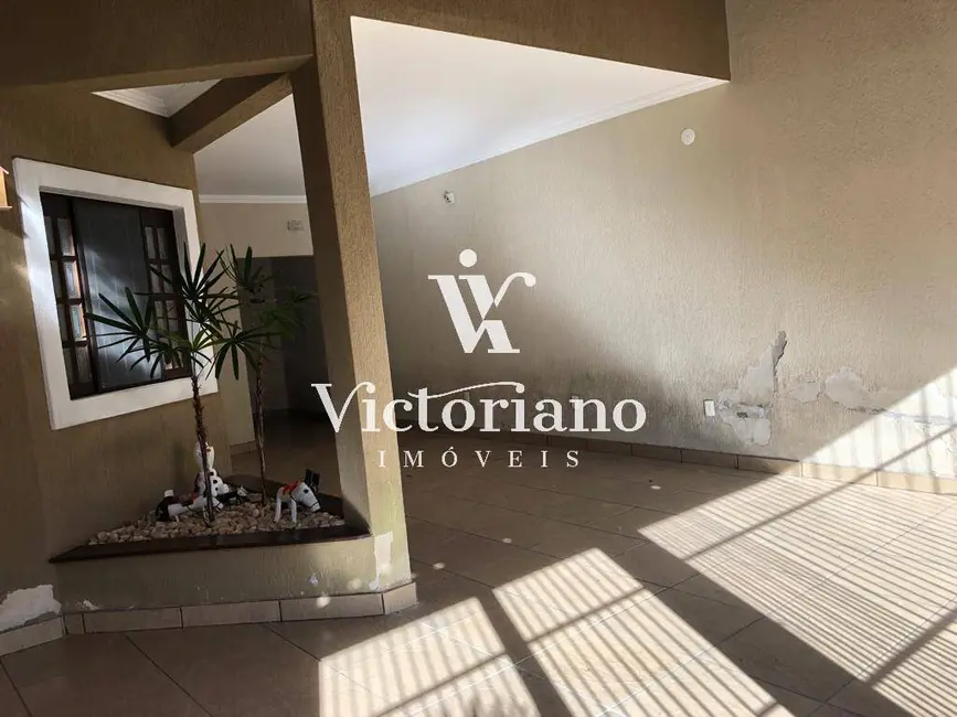 Foto 2 de Casa com 4 quartos à venda, 175m2 em Loteamento Villa Branca, Jacarei - SP