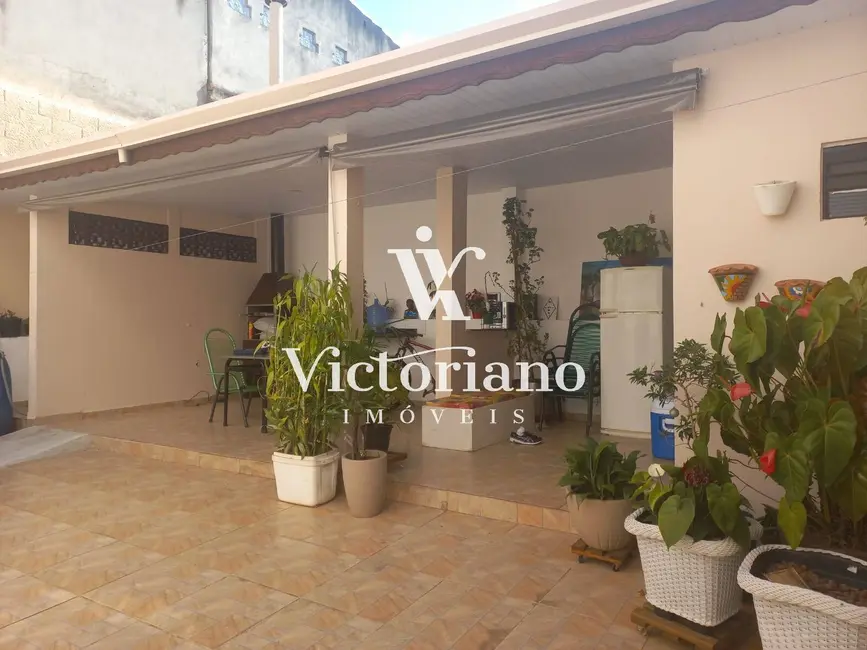 Foto 9 de Casa com 9 quartos à venda, 250m2 em Sao Jose Dos Campos - SP