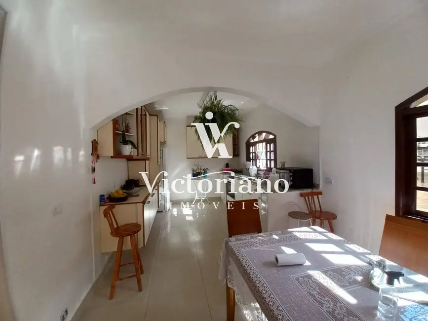 Foto 5 de Casa com 9 quartos à venda, 250m2 em Sao Jose Dos Campos - SP