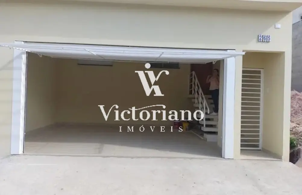 Casa com 3 quartos à venda e para alugar, 175m2 em Sao Jose Dos Campos - SP - imagem 4 Foto 4 de Casa com 3 quartos à venda e para alugar, 175m2 em Sao Jose Dos Campos - SP