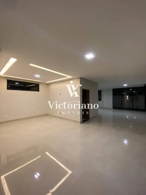 Foto 4 de Casa de Condomínio com 3 quartos à venda, 250m2 em Jardim Panorama, Jacarei - SP
