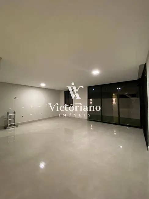 Foto 6 de Casa de Condomínio com 3 quartos à venda, 250m2 em Jardim Panorama, Jacarei - SP