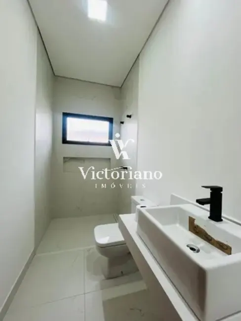 Foto 8 de Casa de Condomínio com 3 quartos à venda, 300m2 em Cacapava - SP