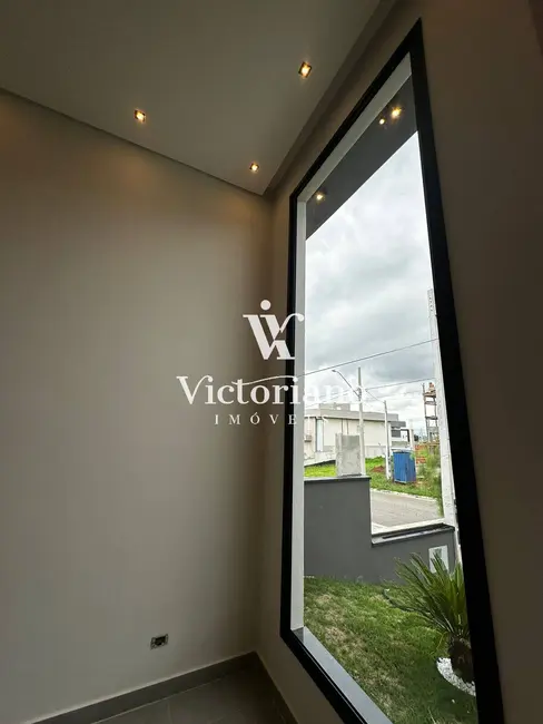 Foto 4 de Casa de Condomínio com 3 quartos à venda, 250m2 em Sao Jose Dos Campos - SP