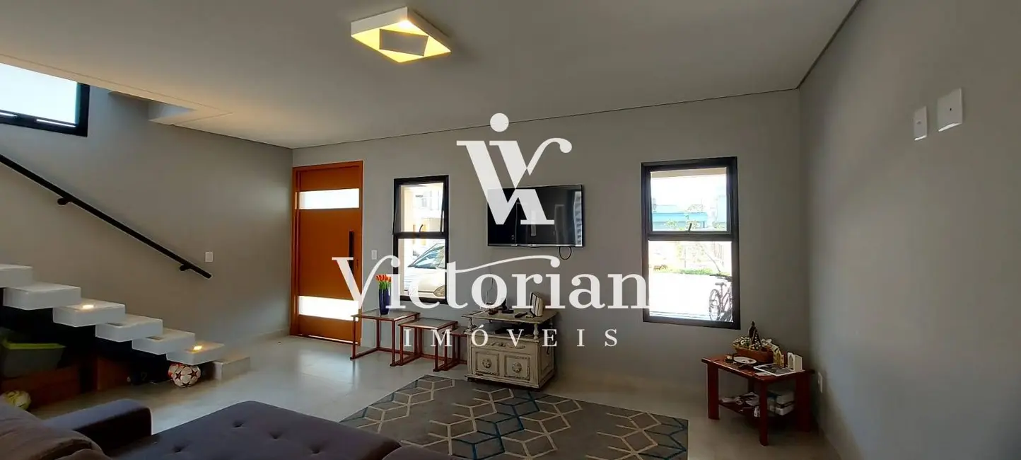 Foto 2 de Casa de Condomínio com 4 quartos à venda, 212m2 em Jardim Jacinto, Jacarei - SP