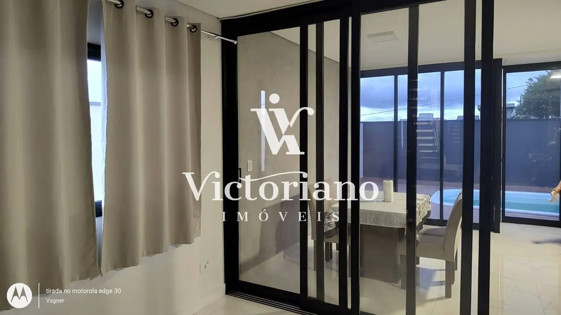 Foto 4 de Casa de Condomínio com 3 quartos à venda, 270m2 em Jardim Panorama, Jacarei - SP