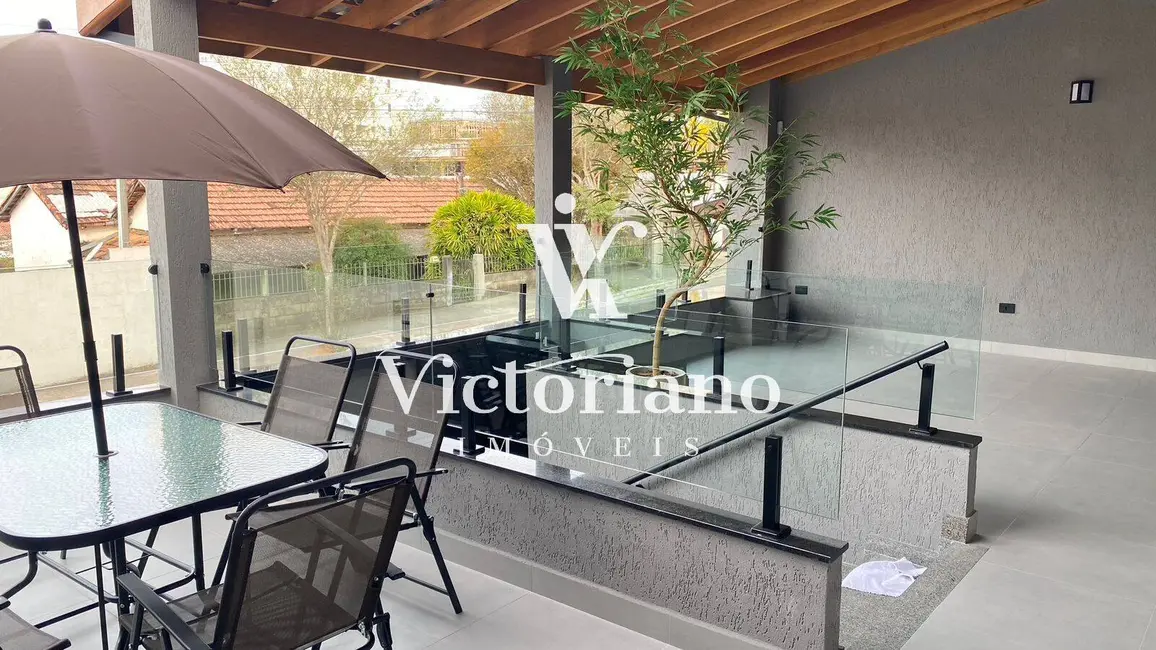 Casa com 3 quartos à venda, 243m2 em Sao Jose Dos Campos - SP - imagem 8 Foto 8 de Casa com 3 quartos à venda, 243m2 em Sao Jose Dos Campos - SP