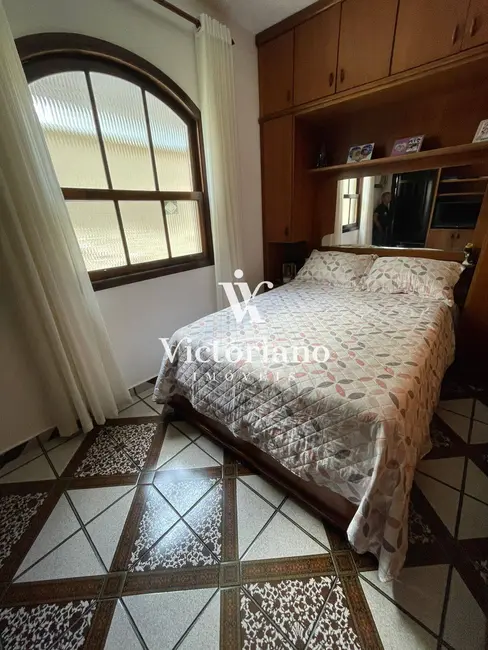 Foto 9 de Casa com 4 quartos à venda, 270m2 em Sao Jose Dos Campos - SP