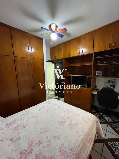 Foto 8 de Casa com 4 quartos à venda, 270m2 em Sao Jose Dos Campos - SP