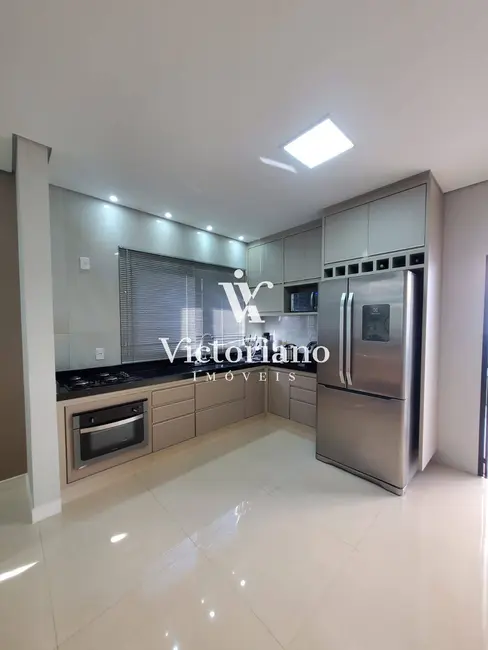 Foto 7 de Casa de Condomínio com 3 quartos à venda, 250m2 em Cacapava - SP