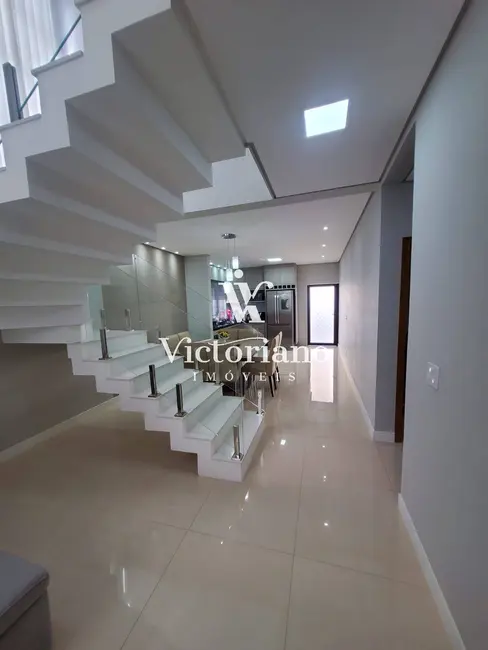 Foto 4 de Casa de Condomínio com 3 quartos à venda, 250m2 em Cacapava - SP