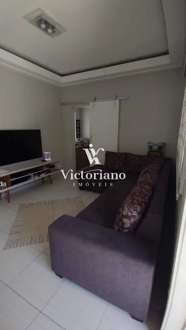 Foto 9 de Casa de Condomínio com 3 quartos à venda, 283m2 em Parque Califórnia, Jacarei - SP